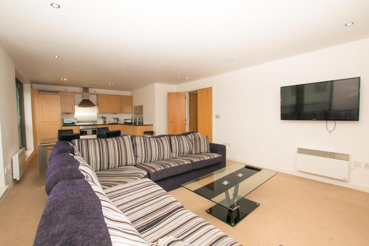 Blue Harbour Apartments Единбург Екстериор снимка