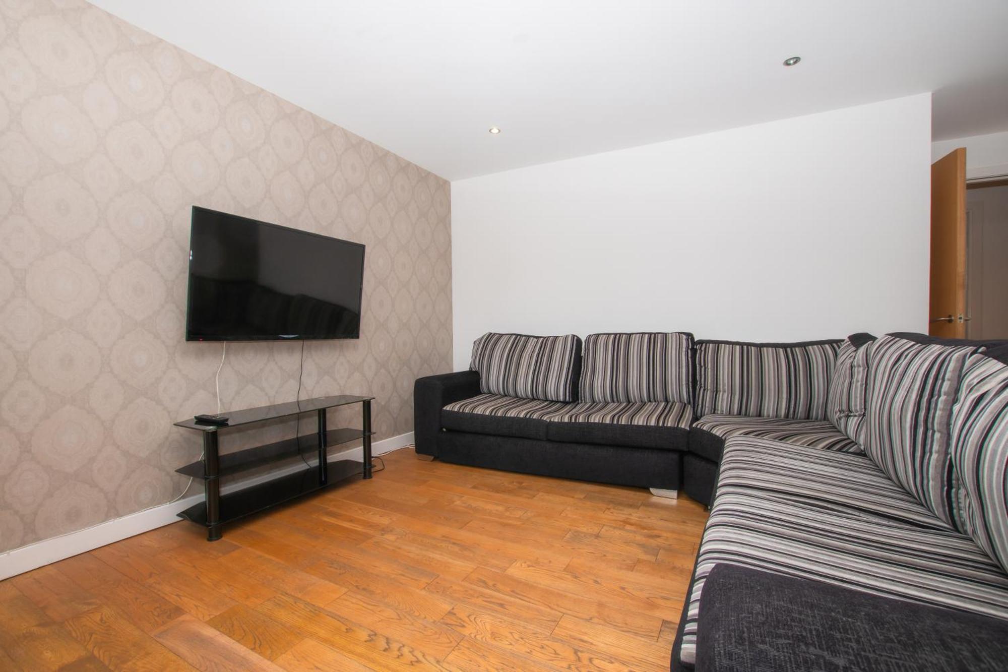 Blue Harbour Apartments Единбург Екстериор снимка